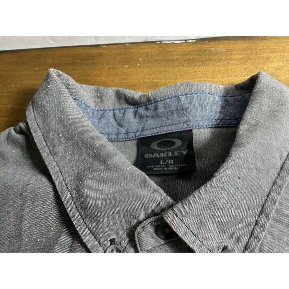 Oakley Men's Size Large Gray Long Sleeve Button Down Shirt - Picture 3 of 10